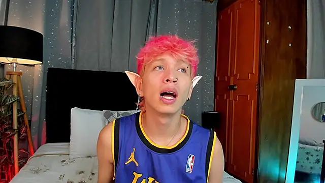 Snapshot of Brian-Ausslos chatting on March 2025 08:21:02 AM Brian-Ausslos online show from March 2025 08:21:02 AM