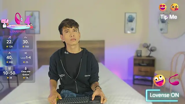 Snapshot of Brian-Ausslos chatting on November 2025 04:45:02 AM Brian-Ausslos online show from November 2025 04:45:02 AM