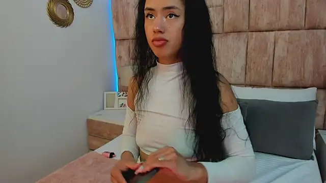 CataleyaRicci online show from January 2025 03:19:01 AM
