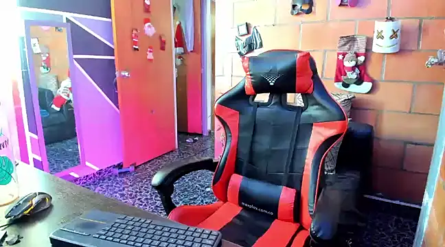 Snapshot of Adam_Valenciia chatting on December 2024 02:14:02 PM Adam Valenciia online show from December 2024 02:14:02 PM