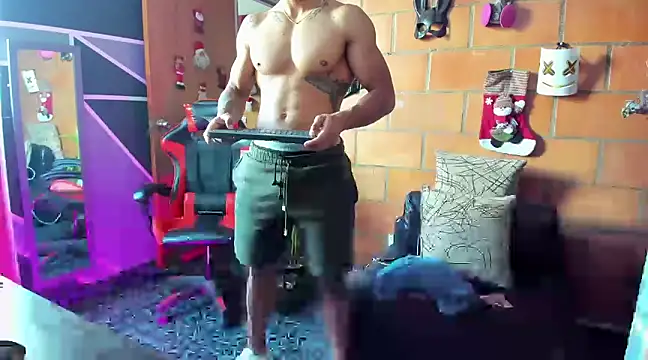 Snapshot of Adam_Valenciia chatting on January 2025 05:40:01 PM Adam Valenciia online show from January 2025 05:40:01 PM