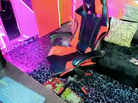 Snapshot of Adam_Valenciia chatting on January 2025 12:09:01 AM Adam Valenciia online show from January 2025 12:09:01 AM