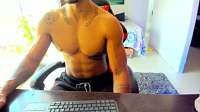 Snapshot of Adam_Valenciia chatting on September 2025 03:57:01 PM Adam Valenciia online show from September 2025 03:57:01 PM