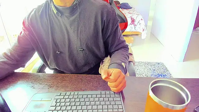 Snapshot of Adam_Valenciia chatting on October 2025 03:53:01 PM Adam Valenciia online show from October 2025 03:53:01 PM