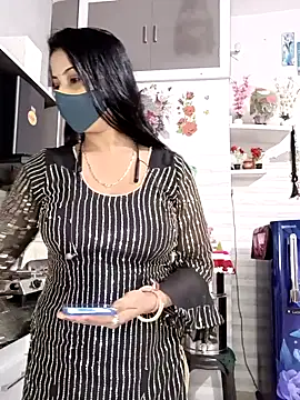 Snapshot of Best-Couple chatting on November 2025 02:54:02 AM Best-Couple online show from November 2025 02:54:02 AM