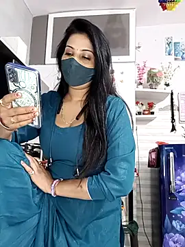 Snapshot of Best-Couple chatting on November 2025 03:16:01 AM Best-Couple online show from November 2025 03:16:01 AM