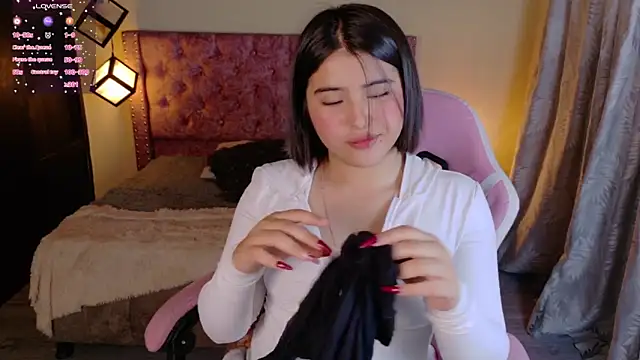 michell petty01 online show from October 2025 03:04:01 AM