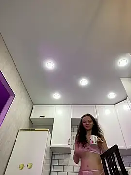 TheYourL online show from February 2025 09:58:01 PM