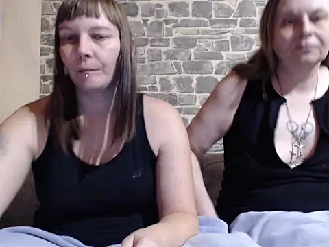 Snapshot of Sweet_Phoenix chatting on January 2025 03:23:01 PM Sweet Phoenix online show from January 2025 03:23:01 PM
