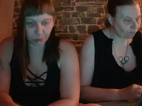 Snapshot of Sweet_Phoenix chatting on January 2025 08:48:02 PM Sweet Phoenix online show from January 2025 08:48:02 PM