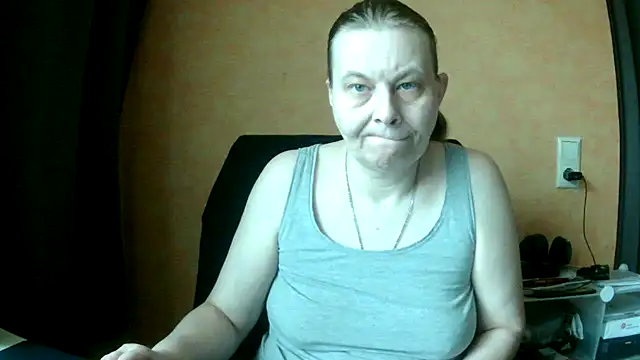 Snapshot of Sweet_Phoenix chatting on January 2025 09:37:02 AM Sweet Phoenix online show from January 2025 09:37:02 AM