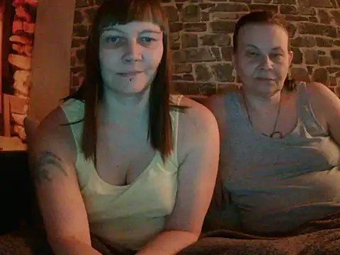 Snapshot of Sweet_Phoenix chatting on January 2025 03:27:01 PM Sweet Phoenix online show from January 2025 03:27:01 PM