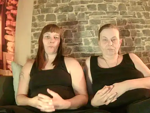 Snapshot of Sweet_Phoenix chatting on January 2025 04:35:01 PM Sweet Phoenix online show from January 2025 04:35:01 PM