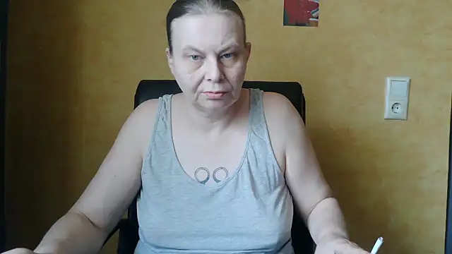 Snapshot of Sweet_Phoenix chatting on September 2025 08:36:02 AM Sweet Phoenix online show from September 2025 08:36:02 AM
