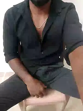 Snapshot of hot_boy_dic chatting on January 2025 06:12:02 PM hot boy dic online show from January 2025 06:12:02 PM