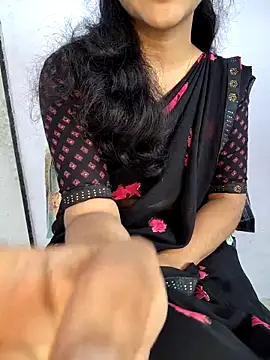 lovelygirl4567 online show from October 2025 07:45:02 AM