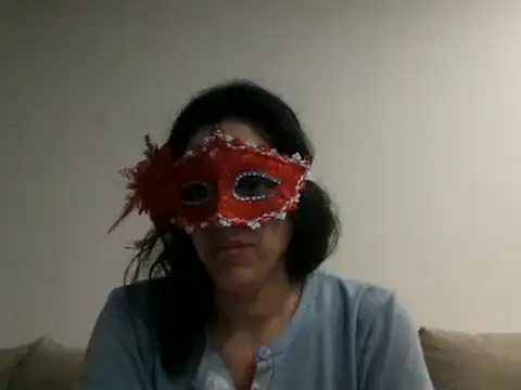 Snapshot of couple-tuga chatting on February 2025 09:58:01 PM couple-tuga online show from February 2025 09:58:01 PM