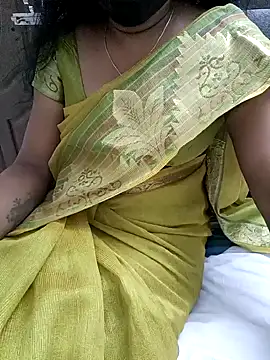 Snapshot of Tamil_Vishalini chatting on January 2025 10:00:01 AM Tamil Vishalini online show from January 2025 10:00:01 AM