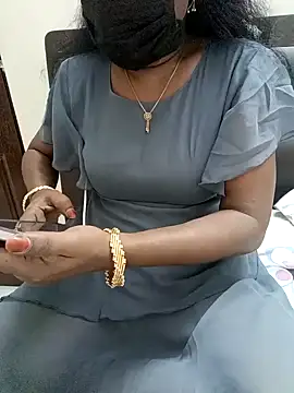 Snapshot of Tamil_Vishalini chatting on January 2025 04:17:01 PM Tamil Vishalini online show from January 2025 04:17:01 PM