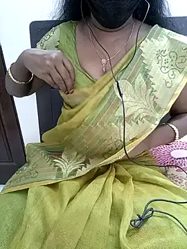 Snapshot of Tamil_Vishalini chatting on January 2025 08:19:02 AM Tamil Vishalini online show from January 2025 08:19:02 AM