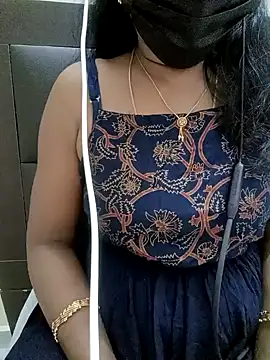 Snapshot of Tamil_Vishalini chatting on January 2025 06:33:01 AM Tamil Vishalini online show from January 2025 06:33:01 AM