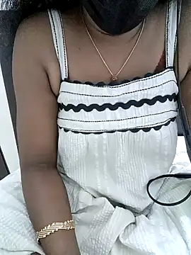 Snapshot of Tamil_Vishalini chatting on February 2025 01:16:02 AM Tamil Vishalini online show from February 2025 01:16:02 AM