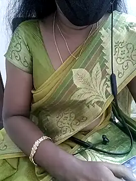 Snapshot of Tamil_Vishalini chatting on February 2025 01:15:01 AM Tamil Vishalini online show from February 2025 01:15:01 AM