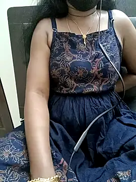 Snapshot of Tamil_Vishalini chatting on March 2025 06:16:01 PM Tamil Vishalini online show from March 2025 06:16:01 PM