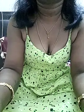 Snapshot of Tamil_Vishalini chatting on November 2025 04:29:01 PM Tamil Vishalini online show from November 2025 04:29:01 PM