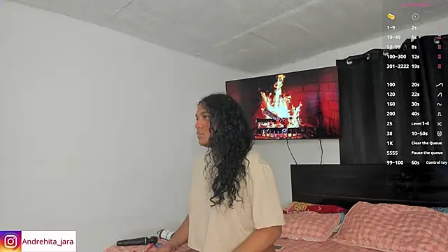 Snapshot of madisonbrunette chatting on November 2025 07:57:01 PM madisonbrunette online show from November 2025 07:57:01 PM