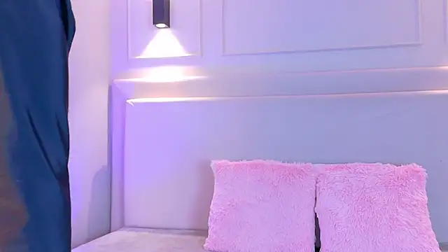 Snapshot of NickyBelmonth chatting on November 2025 11:32:01 AM NickyBelmonth online show from November 2025 11:32:01 AM