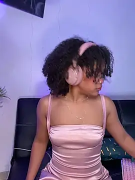 bronwgirl69 online show from March 2025 06:50:02 PM