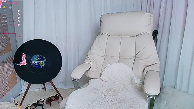 Snapshot of xiaotiantian-76 chatting on November 2025 03:28:02 AM xiaotiantian-76 online show from November 2025 03:28:02 AM