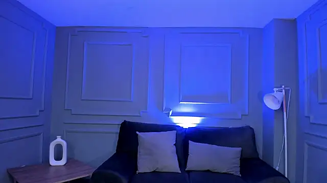 NiaSalvatore online show from March 2025 07:24:02 PM