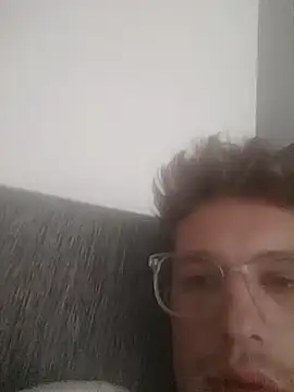 Snapshot of Hessebub chatting on October 2025 02:57:01 PM Hessebub online show from October 2025 02:57:01 PM