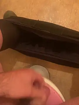 Snapshot of balint35 chatting on October 2025 06:54:01 AM balint35 online show from October 2025 06:54:01 AM