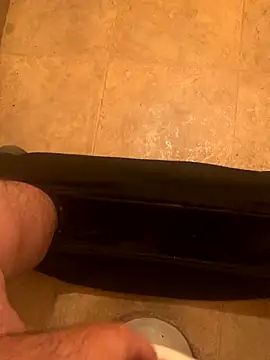 Snapshot of balint35 chatting on October 2025 05:50:01 AM balint35 online show from October 2025 05:50:01 AM