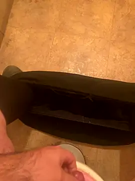 Snapshot of balint35 chatting on October 2025 06:48:01 AM balint35 online show from October 2025 06:48:01 AM