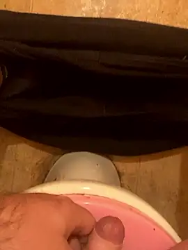 Snapshot of balint35 chatting on November 2025 05:34:02 PM balint35 online show from November 2025 05:34:02 PM