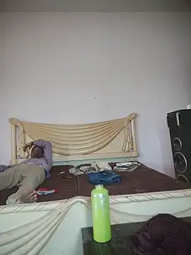 MAGNETICDADDY8 online show from September 2025 01:54:01 AM