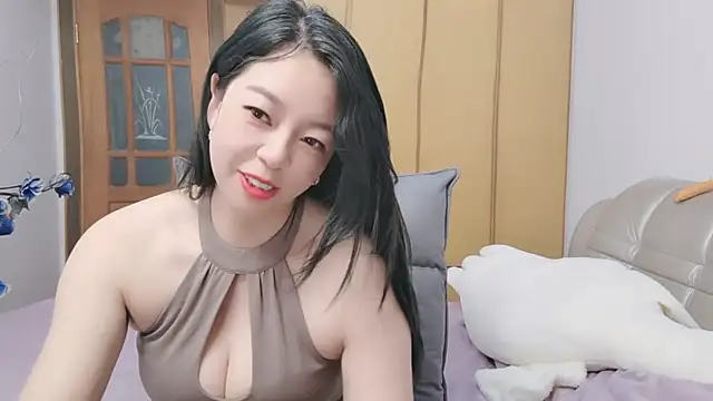 Snapshot of Mi--Manchi chatting on February 2025 11:52:01 PM Mi--Manchi online show from February 2025 11:52:01 PM