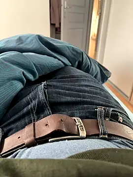 Snapshot of Pierre22000 chatting on December 2025 02:22:01 PM Pierre22000 online show from December 2025 02:22:01 PM