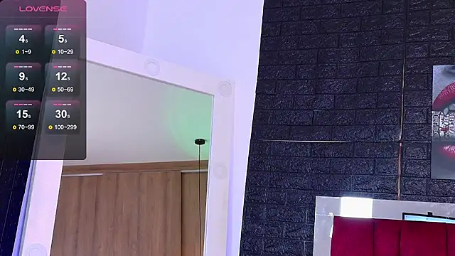 Emily sc online show from October 2025 01:45:02 PM