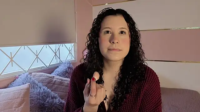 Charlotte  Miller online show from September 2025 11:37:02 AM