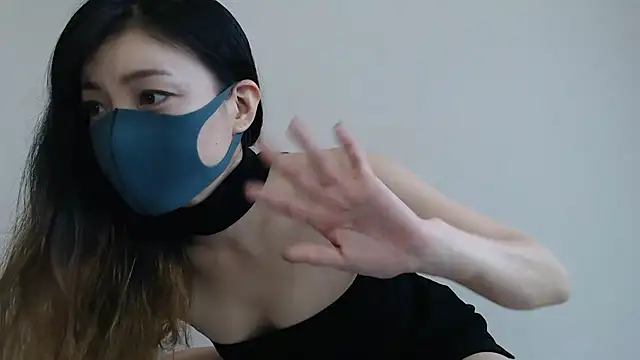 Snapshot of Mary-JP chatting on March 2025 02:43:01 AM Mary-JP online show from March 2025 02:43:01 AM