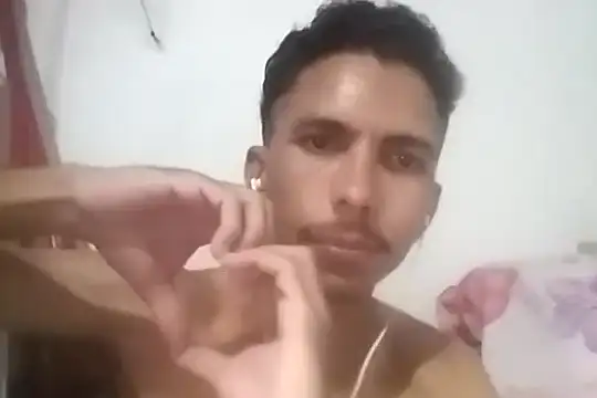 MagrinhoSaradoo online show from February 2025 02:08:02 AM