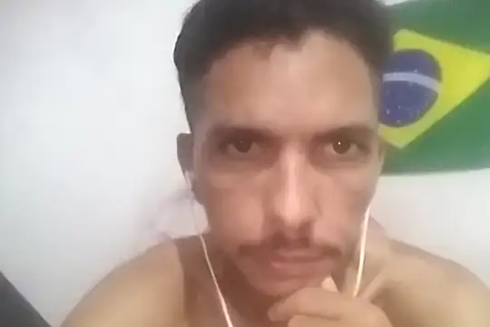 MagrinhoSaradoo online show from February 2025 12:50:01 PM