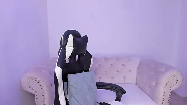 Snapshot of Santiago_huntt chatting on October 2025 08:09:02 PM Santiago huntt online show from October 2025 08:09:02 PM