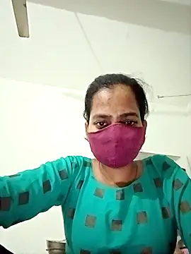 Snapshot of Pooja_cut chatting on November 2025 05:15:01 PM Pooja cut online show from November 2025 05:15:01 PM