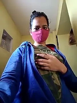 Snapshot of Pooja_cut chatting on November 2025 01:49:02 AM Pooja cut online show from November 2025 01:49:02 AM